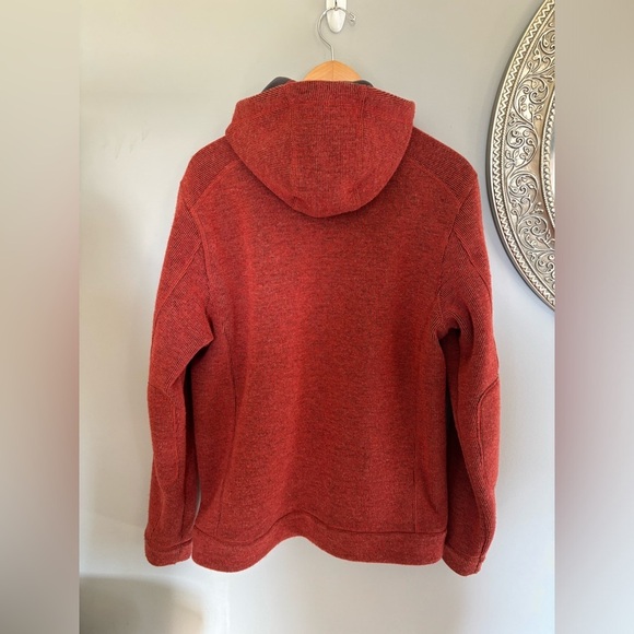 L.L. Bean Red Hooded Jacket - Picture 5 of 5